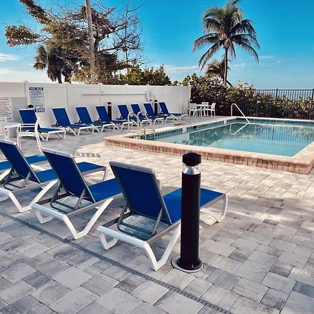 Two-Bedroom Apartment Fort Myers Beach Exterior photo